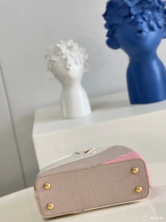 LOUIS MINI VUITTON CAPUCINES 0518